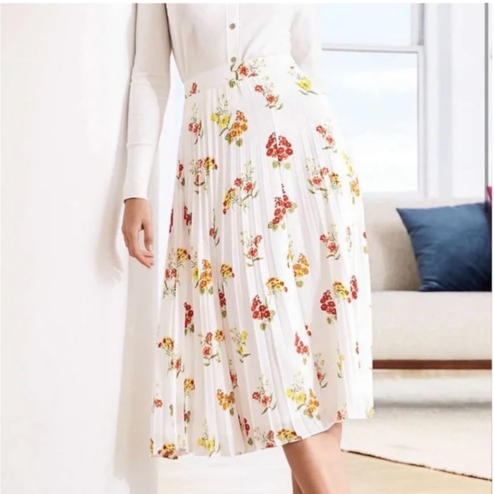 Pleated Loft midi skirt - size 2P - white with yellow, orange and red flowers